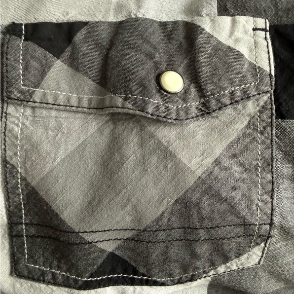 Point Zero Men's Short Sleeve Plaid Button-Down Shirt - Black & Gray - Picture 4 of 9